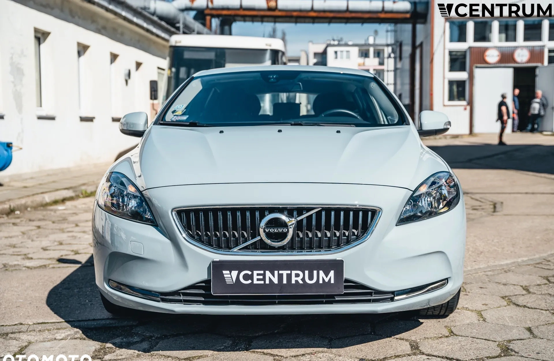 Volvo V40 cena 82900 przebieg: 70400, rok produkcji 2018 z Mikstat małe 92